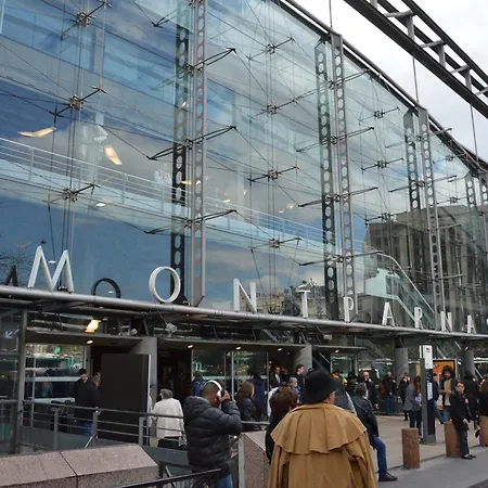 Rue Roger In Montparnasse Denfert Rochereau - With Direct Train To & From Cdg Airport Paris