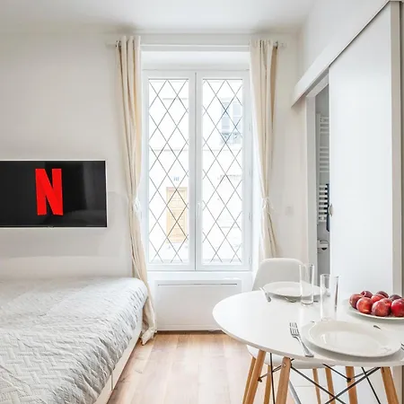 Rue Roger In Montparnasse Denfert Rochereau - With Direct Train To & From Cdg Airport Apartment Paris